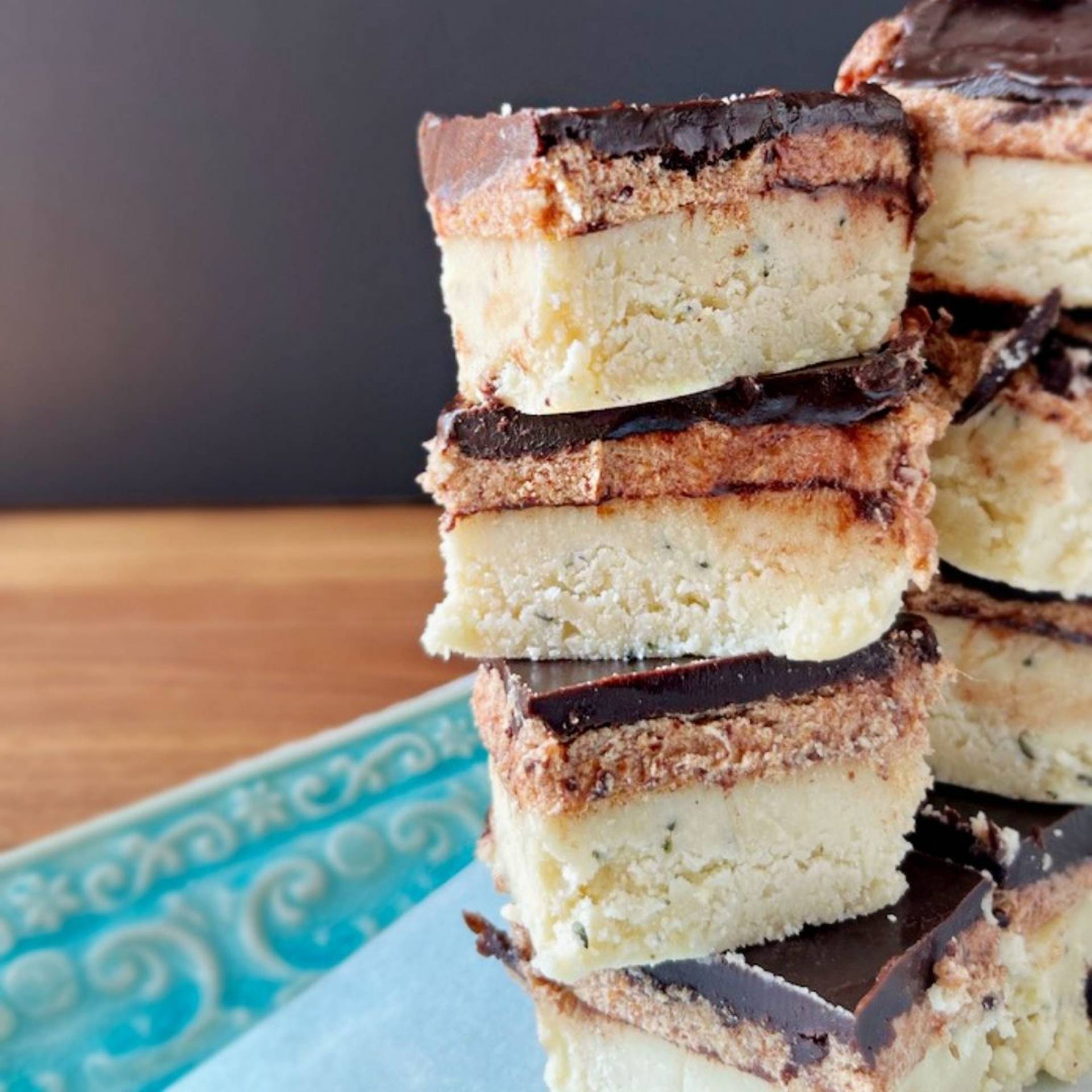 (FZ) MILLIONAIRE SHORTBREAD BARS