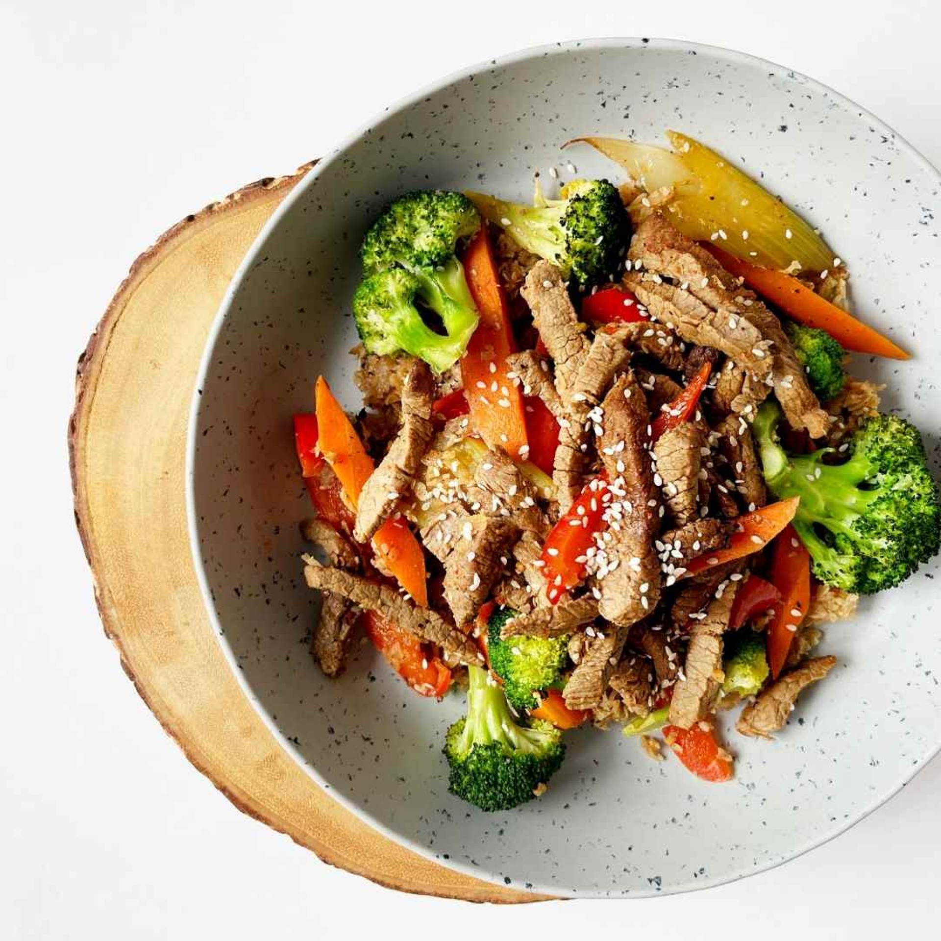 SPICY BEEF & PEPPER STIR FRY